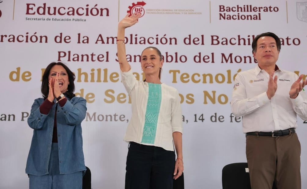 Presidenta Claudia Sheinbaum Pardo desde Tlaxcala junto a la gobernadora  Lorena Cuéllar y el titular de la SEP, Mario Delgado (14/02/2026). Foto: Presidencia