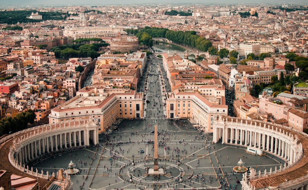 La Ciudad del Vaticano apenas abarca 49 hectáreas, y es el único país completo considerado Patrimonio de la Humanidad. Foto: Unsplash. Caleb Miller