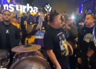 Al ritmo de banda, mexicanos despiden a Kobe Bryant