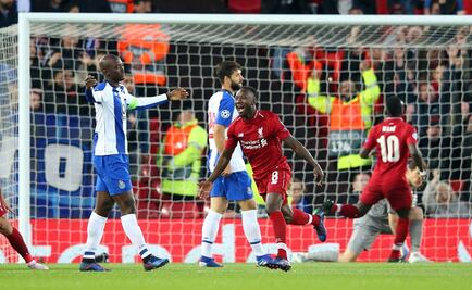 Liverpool derrotó al Porto 2-0 sin problemas en Anfield