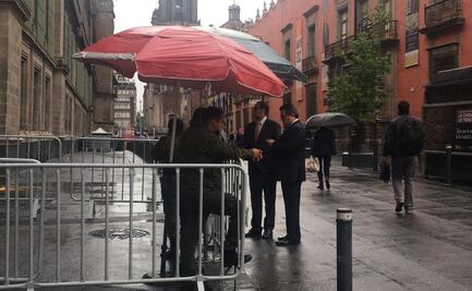 Empresarios llegan a la "tamalada" de chipilín que ofrece AMLO en Palacio Nacional