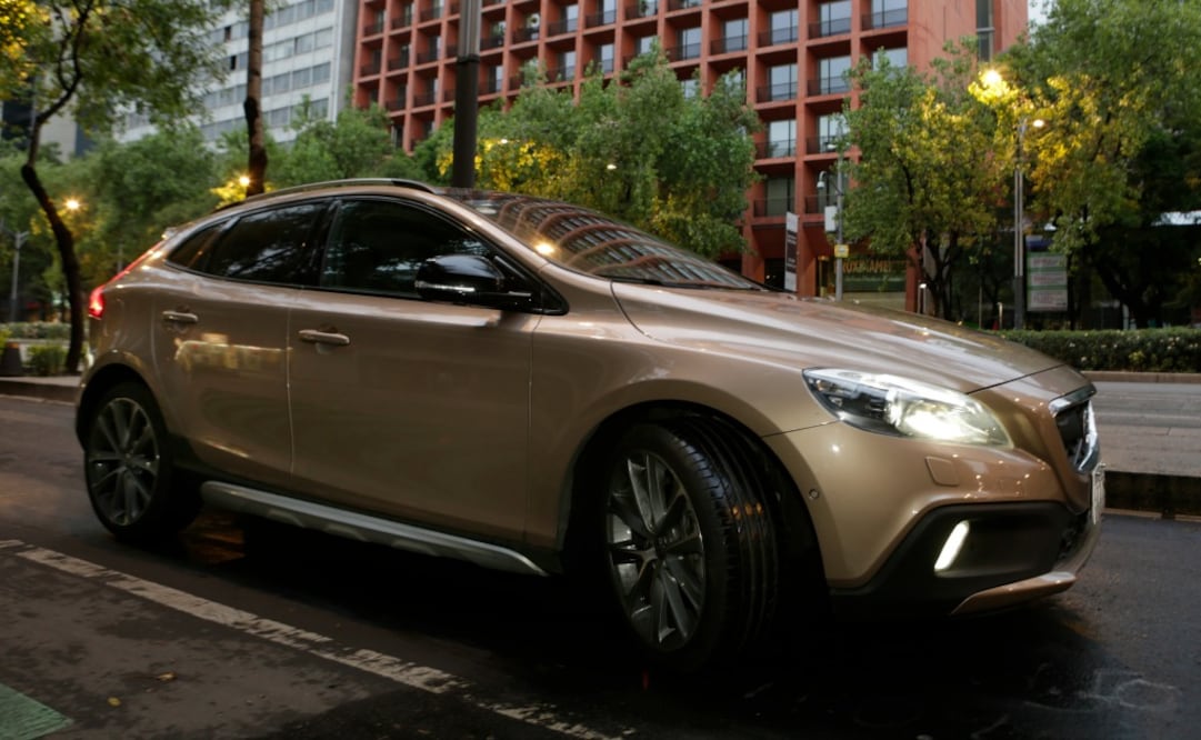 La versión todo terreno del hatch premium de Volvo
