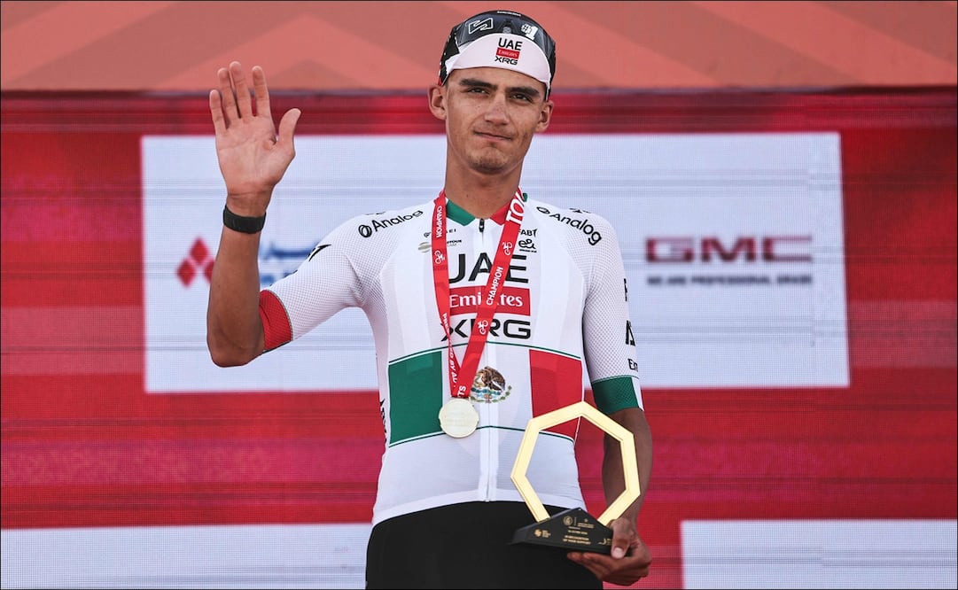 Isaac del Toro inició la Temporada 2026 ganando la primera etapa del UAE Tour / FOTO: AFP