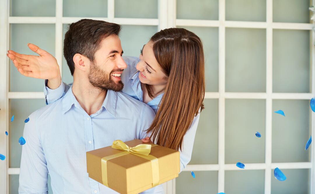 A pesar de no ser una fecha oficial, esta jornada ha cobrado importancia en los últimos años como una ocasión especial para que las parejas expresen su amor y afecto de manera particular. Foto: Captura de pantalla