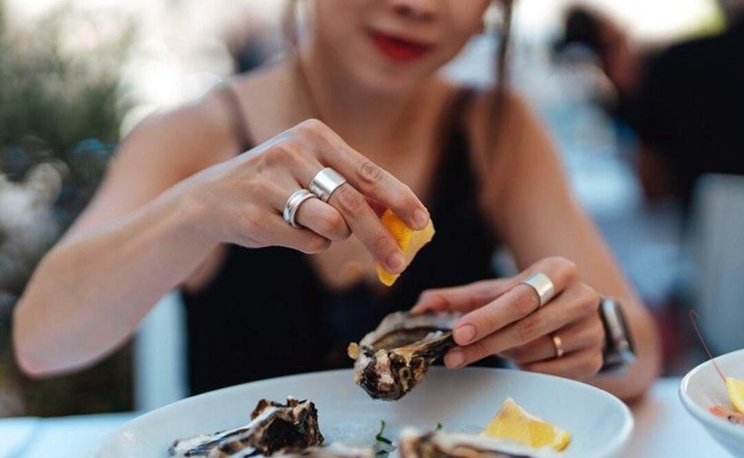 7 tipos de alimentos que deberías evitar para no sufrir una intoxicación, según un experto en seguridad alimenticia. Foto: BBC