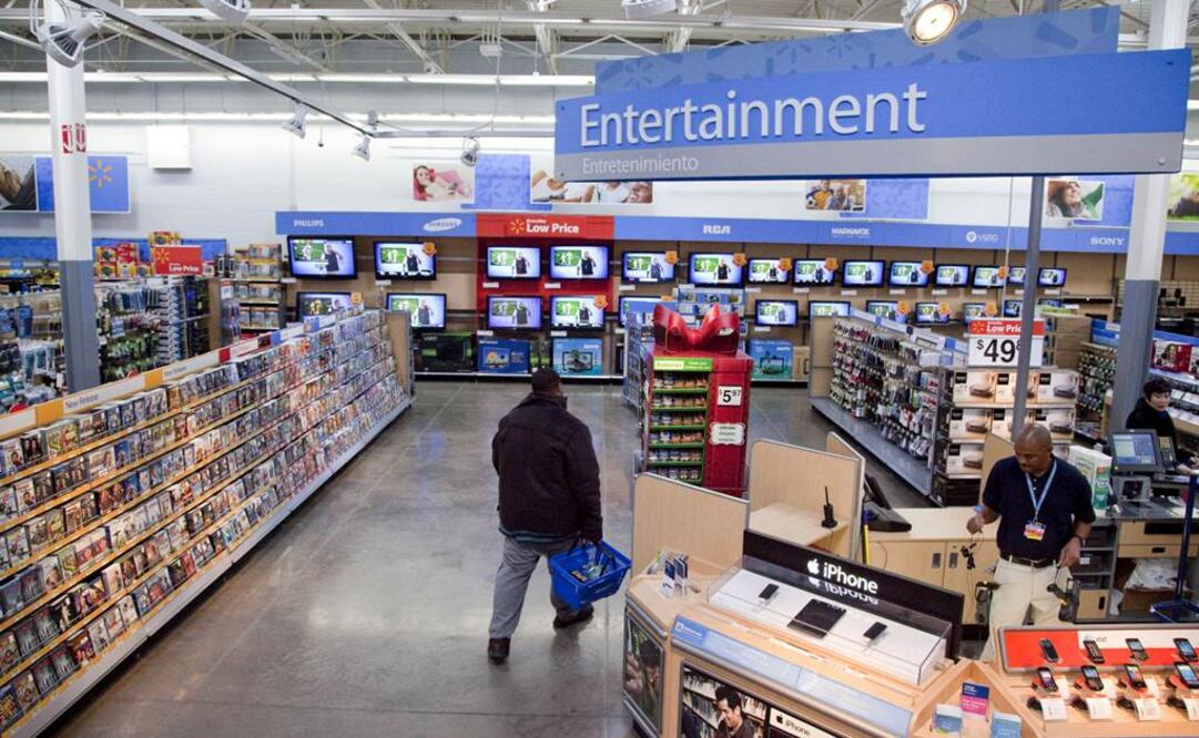 Tras masacre de 22 personas en tienda de El Paso, Texas, Walmart retira mensajes con violencia