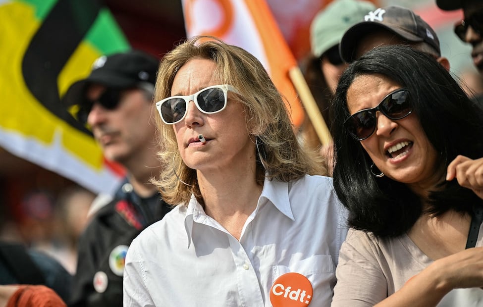 La secretaria general de la Confederación Democrática Francesa del Trabajo (CFDT), Marylise Leon, participa en una manifestación del Primero de Mayo con motivo del Día Internacional de los Trabajadores en París. Foto: AFP