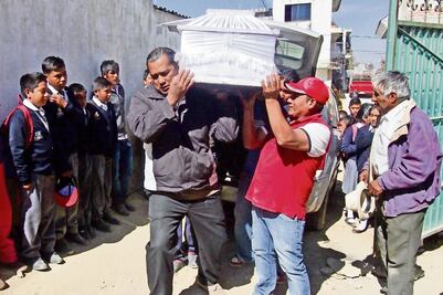 Despiden a peregrinos muertos por accidente vial en Puebla