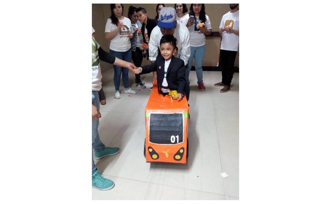 El evento se llevó a cabo en el Parque Bicentenario, donde los invitados portaron playeras alusivas a las estaciones de diversas líneas. Foto: Cortesía de Ana Ríos