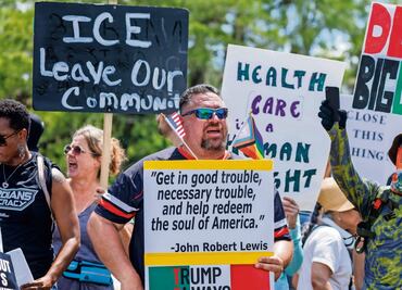 “Redadas de Donald Trump son racistas y devastadoras”; una charla con Karen Bass, alcaldesa de Los Ángeles