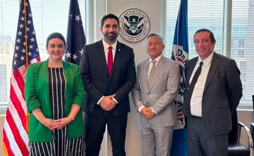 Embajador Lazzeri sostiene reunión con autoridades de ICE tras denuncias por muerte de mexicanos (16/07/2026). Foto: Especial