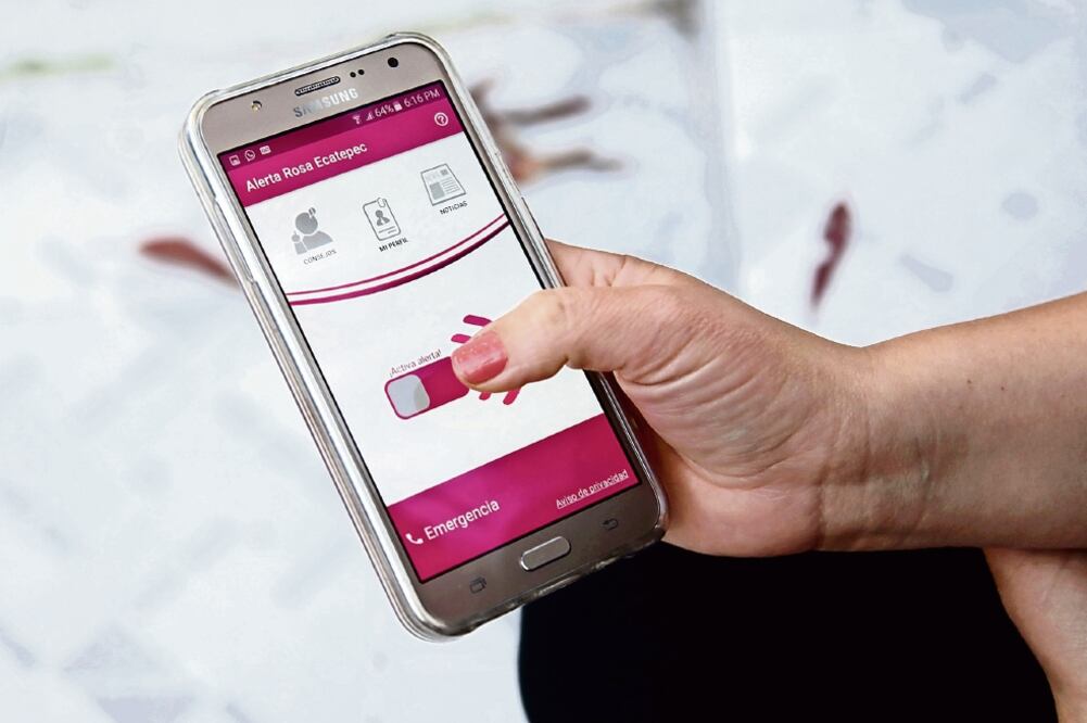 Función. La App también incluye consejos para evitar que las féminas sean víctimas de violencia física y sicológica. Foto: CORTESÍA