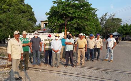 Vuelven a frenan trabajos del Interoceánico en Oaxaca; pobladores exigen obras sociales