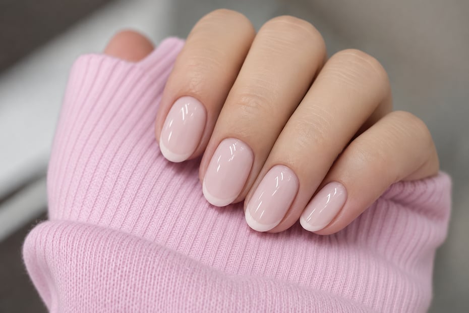 Lleva el rosa en un diseño minimalista. Foto: Instagram @spamanostogo