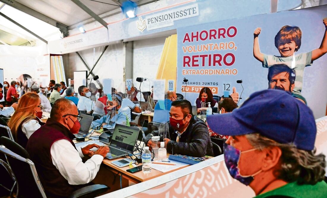 Los recursos de las cuentas inactivas que están en la Afores servirán temporalmente para el arranque del nuevo Fondo de Pensiones para el Bienestar, que necesitará 130 mil millones de pesos en los siguientes años, aseguró el subsecretario de Hacienda. Foto: Cuartoscuro