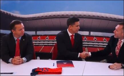 Presentan a Jesús Molina en Chivas