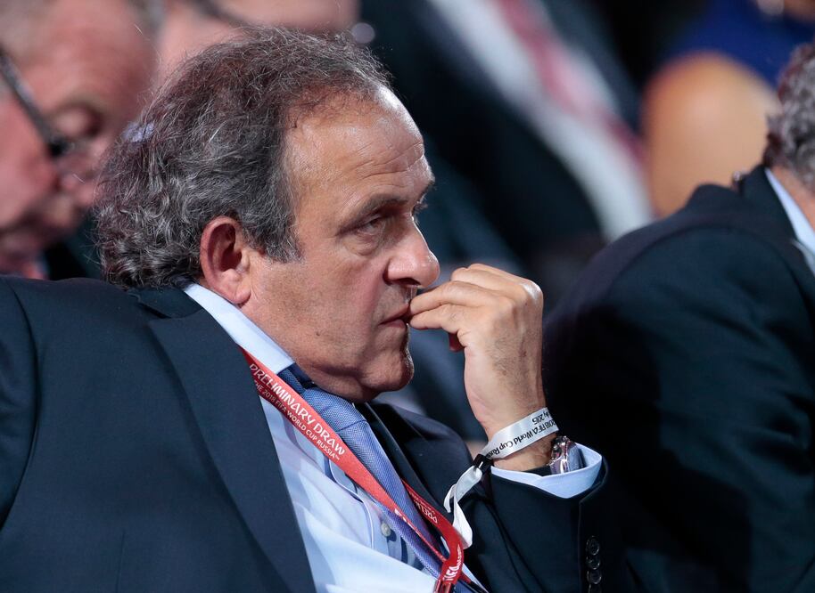 Los abogados de Platini aducen que no ha tenido la posibilidad de defenderse ante el Comité de Ética (ARCHIVO AP)