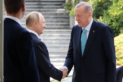 Putin y Erdogan hablarán de Ucrania durante cumbre en China, anuncia el Kremlin; "Turquía desempeña un papel importante", asegura 