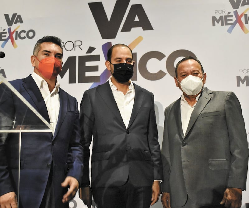 Los dirigentes nacionales del PAN, PRI y PRD, Alejandro Moreno, Marko Cortés y Jesús Zambrano, anunciaron las impugnaciones. Foto: XAVIER MARTÍNEZ. OBTURADOR MX