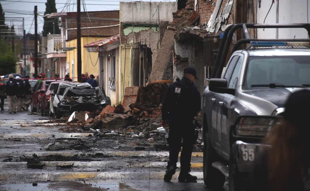 La explosión de un auto en inmediaciones de una estación de policía de Ojocaliente, Zacatecas, dejó al menos 10 lesionados, dos en estado grave. 31 de agosto 2026. Foto: EFE