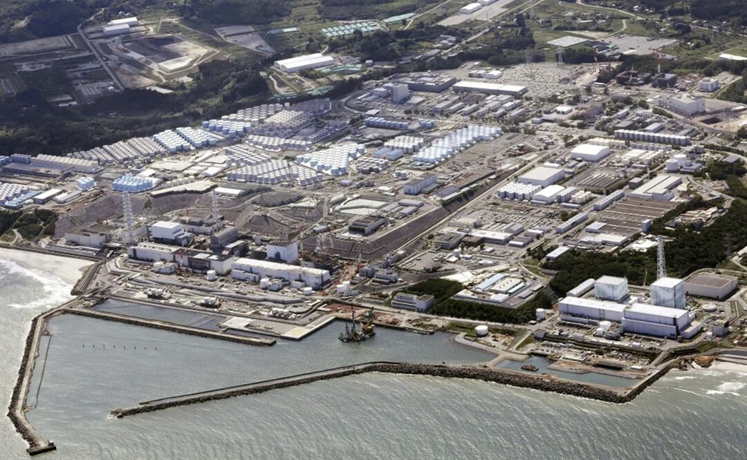 Vista aérea de la planta de energía nuclear Fukushima Daiichi, al norte de Japón, el 24 de agosto de 2023. Foto: AP