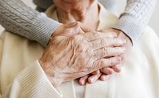 Alergias al alza; ¿por qué el clima extremo está enfermando a la tercera edad en México?