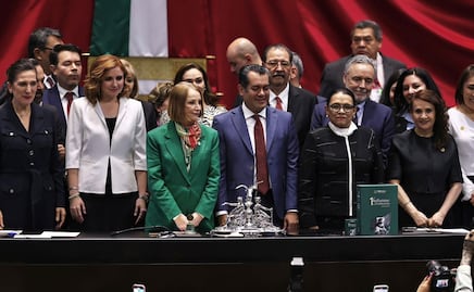 En menos de 10 minutos, Rosa Icela entrega a Diputados informe de gobierno de Sheinbaum; no hubo discurso de la funcionaria