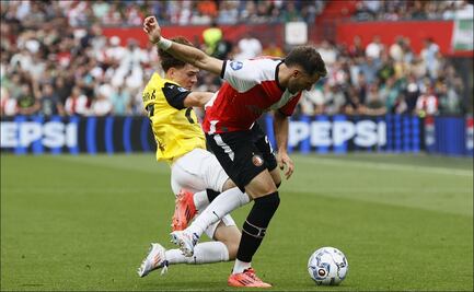 Santiago Giménez se lesionó y este sería el tiempo que podría estar fuera de actividad