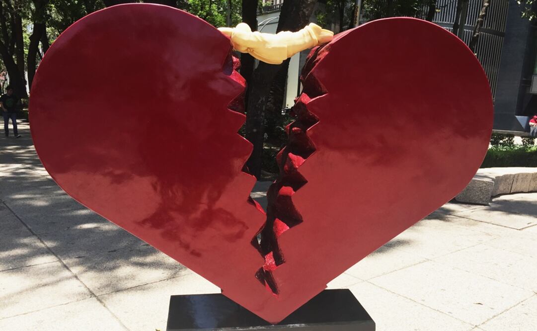 "Broken Heart" by Mexican architect Rodrigo de la Sierra