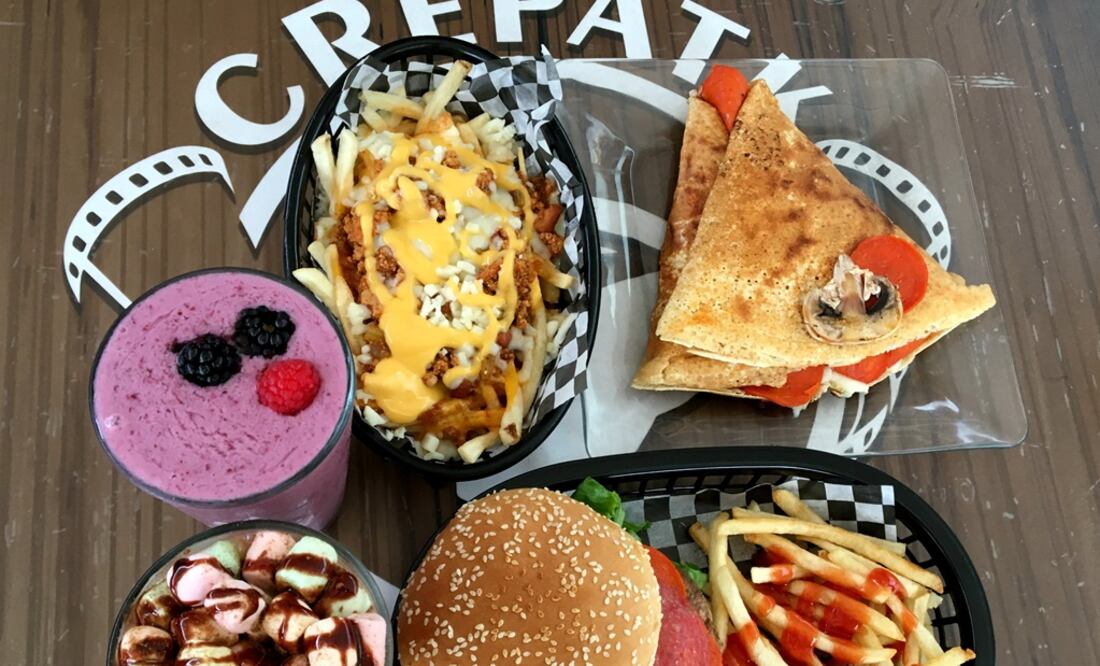 Su crepizza está elaborada con salsa italiana, queso mozzarella, champiñones, pimiento morrón y peperoni. / Fotos: Javier Ramírez