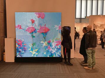 Arte digital, dibujo y grabado llenan feria colombiana ARTBO