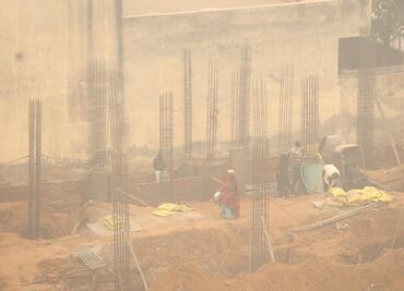 FOTOS: Contaminación “asfixia” a la India; declaran emergencia médica