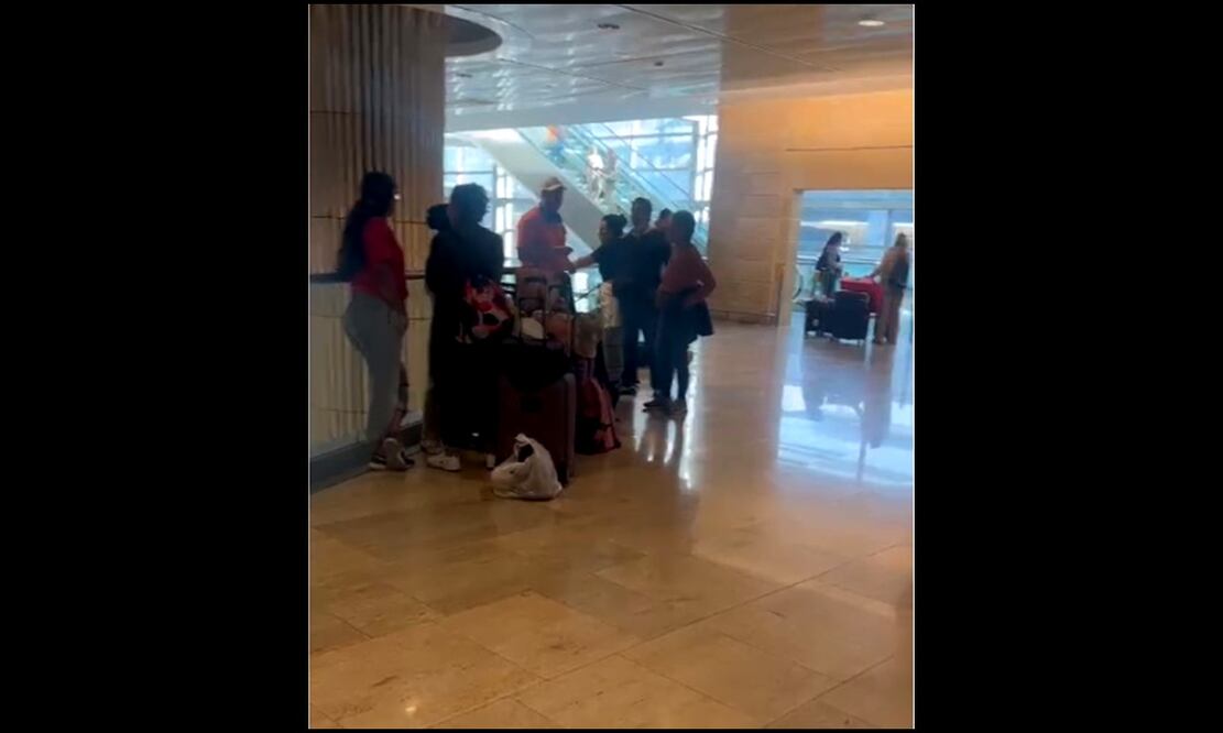 El embajador de México en Israel, Mauricio Escanero Figueroa, se encuentra en el aeropuerto, quien apoya a los mexicanos que no están en el formulario, señala Scharf. Foto: especial