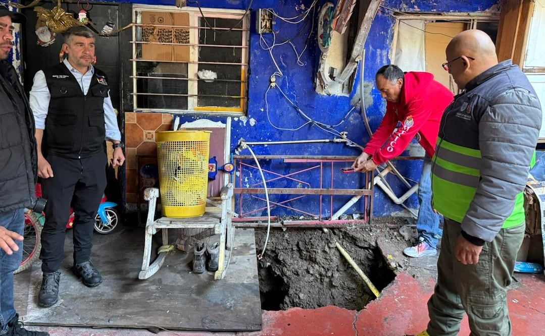 El pasado 27 de junio se formó un socavón al interior del inmueble ubicado en Cerrada Camino de los Toros número 3, en la colonia América. Foto: Especial