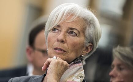 Lagarde: economía global está perdiendo impulso