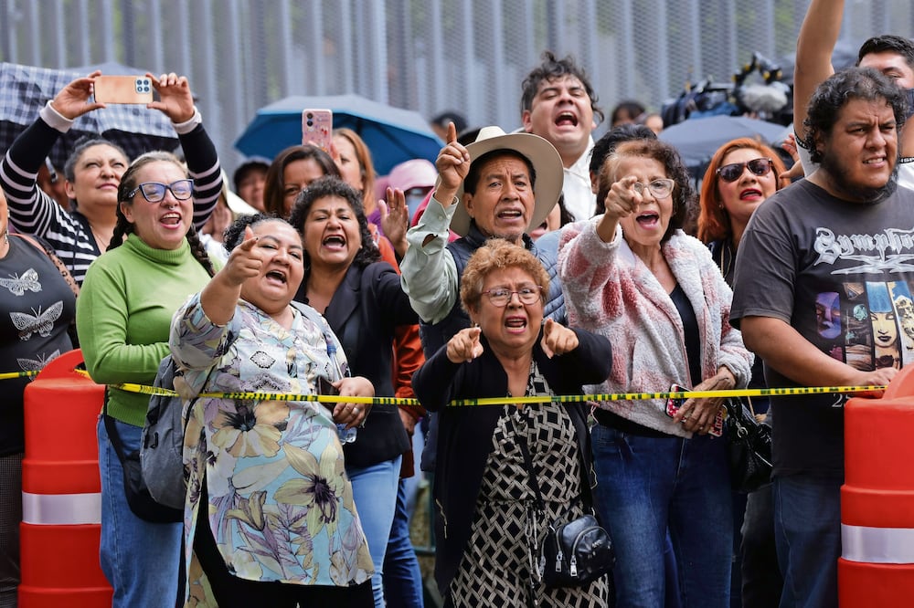 Los seguidores de Sheinbaum Pardo no dejaron de mostrarle su apoyo. Foto: de Fernanda Rojas. El Universal