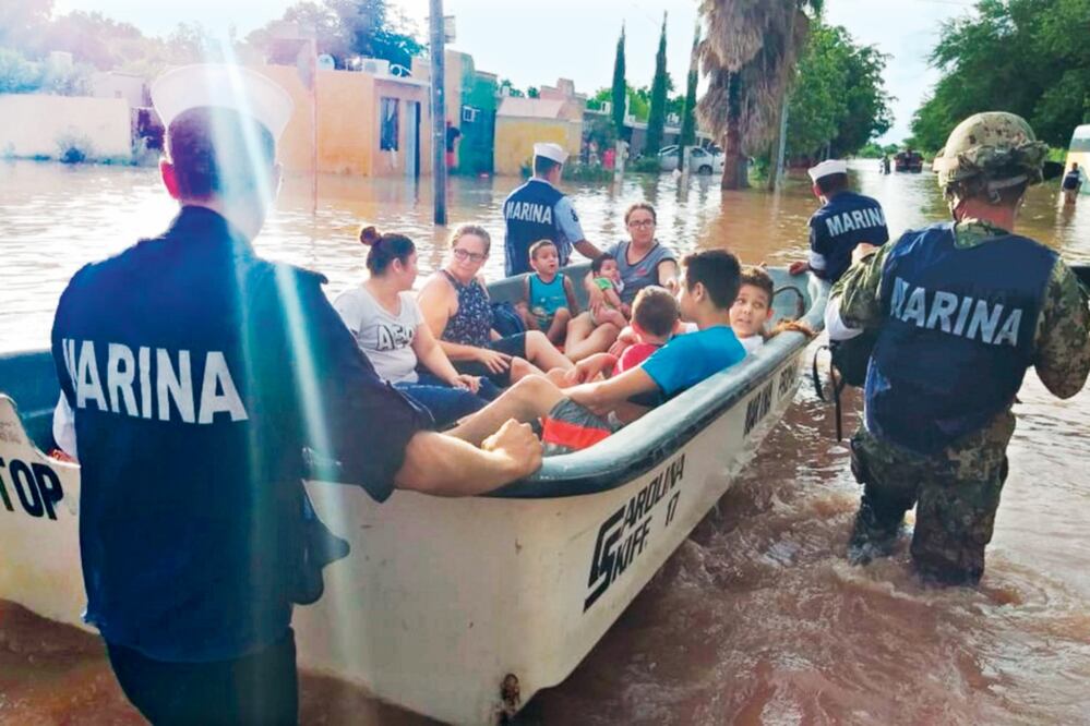 En Sinaloa y Sonora se activó el Plan Marina en su fase de auxilio a la población civil en casos y zonas de emergencia. (NOTIMEX)