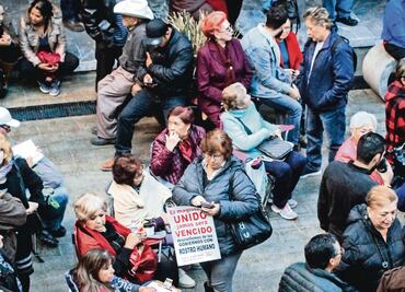 Por austeridad, renuncian 111 mandos de Banobras y SHF