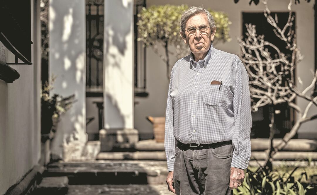 El excandidato presidencial recibió en su casa a EL UNIVERSAL para hablar sobre los papeles desclasificados de la agencia de inteligencia estadounidense. Foto: Germán Espinosa. EL UNIVERSAL