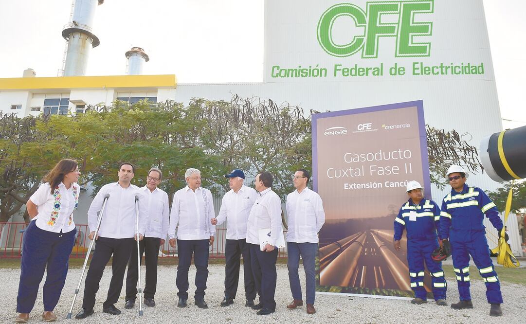 En Mérida, Yucatán, el presidente Andrés Manuel López Obrador encabezó el banderazo para el inicio de las obras del gasoducto Cuxtal II y de la Central Ciclo Combinado Mérida. Foto: PRESIDENCIA
