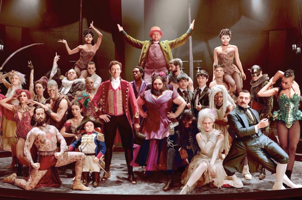 Michael Gracey hace de El Gran Showman un exagerado musical (ESPECIAL)