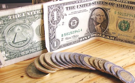 Dólar promedia 19.03 pesos en AICM