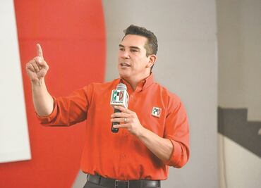 Alejandro Moreno suma a José Ramón Martel rumbo a contienda interna del PRI