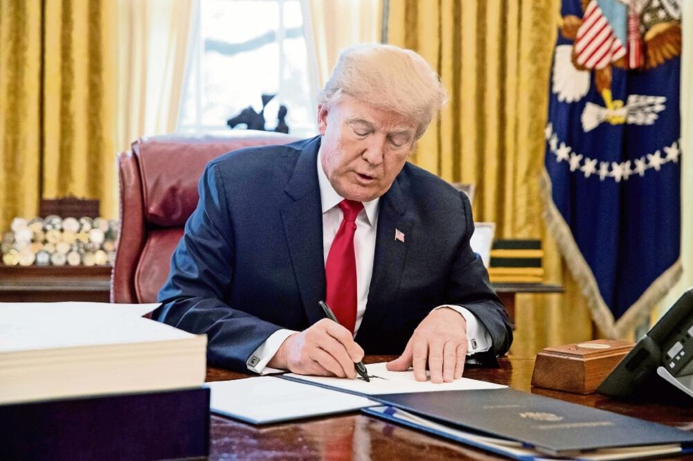 Análisis. Según el CEESP, el efecto de la reforma fiscal de EU es incierto porque es posible que no sean un estímulo importante para las empresas. (ARCHIVO EL UNIVERSAL)