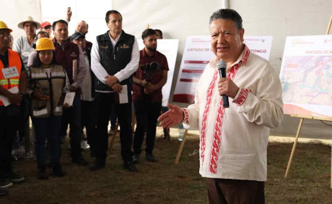 En la gira denominada ﻿"Rutas de la Transformación-Gobierno en Movimiento", Menchaca Salazar informó de la  conclusión y puesta en marcha de diferentes obras de infraestructura carretera e hídrica. Foto: Especial