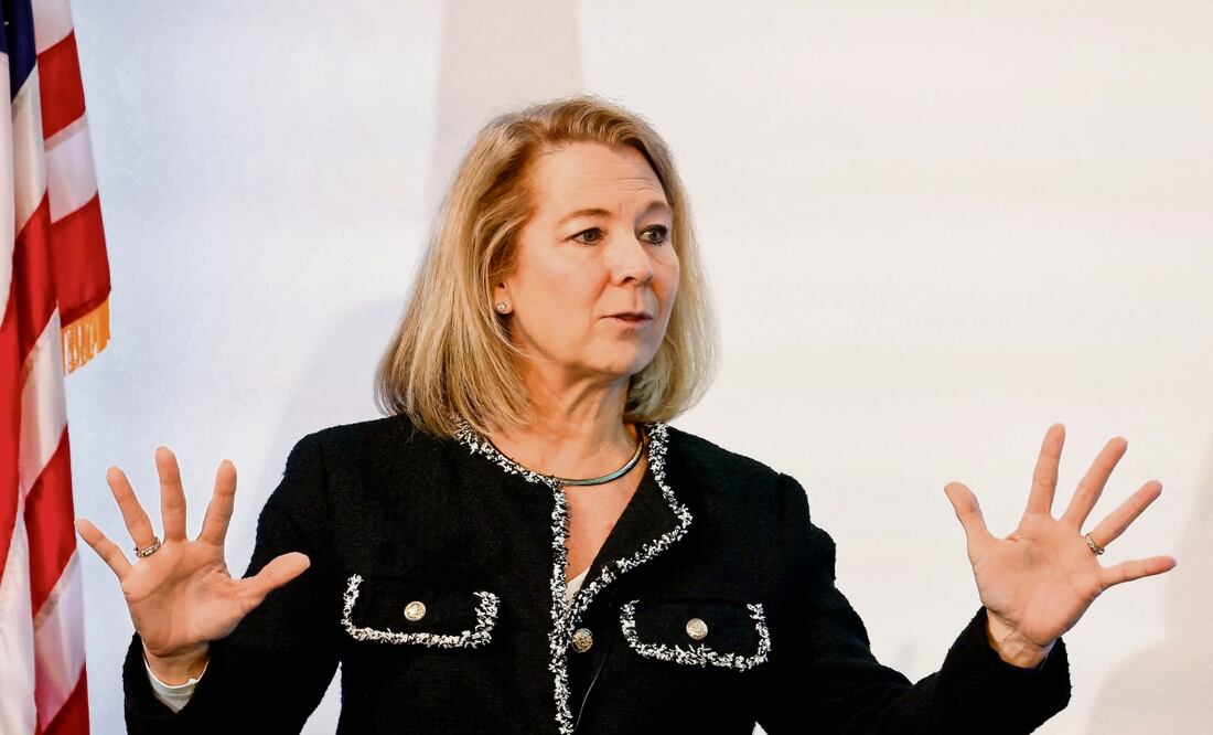 Elizabeth Lund, vicepresidenta de control de calidad de Boeing, en la conferencia del martes, en la que reveló información. Foto: Jennider Buchanan | AFp