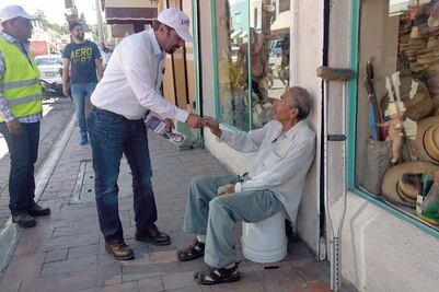 Continúan las propuestas y acusaciones de candidatos 