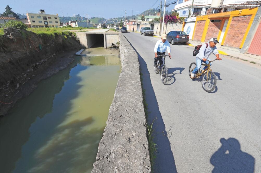 El río Verdiguel atraviesa dos colonias: una residencial y otra popular. Los vecinos se quejan de que esta temporada son afectados por el desbordamiento. Foto: JORGE ALVARADO. EL UNIVERSAL