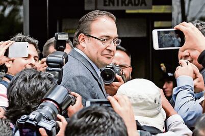 Gobernador con licencia puede ser detenido aun con fuero: juez