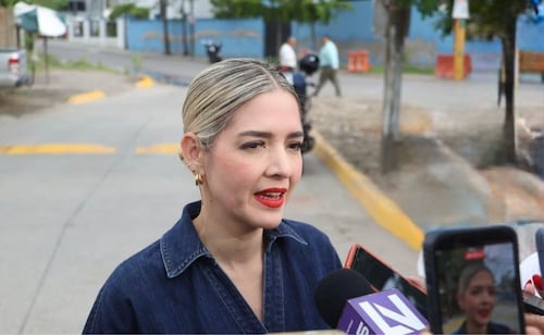 Alcaldesa de Mazatlán niega congelamiento de cuentas bancarias por parte de la UIF; "ni yo ni mi esposo tenemos preocupación", asegura